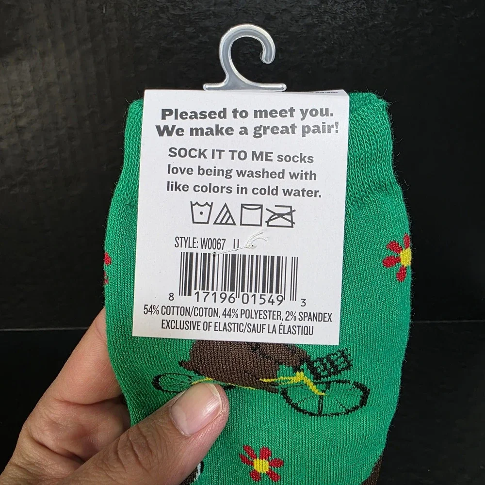 Sock‎ It To Me Crew Socks Womens S Green Bearly Moving Bear Bicycle W0067 NEW